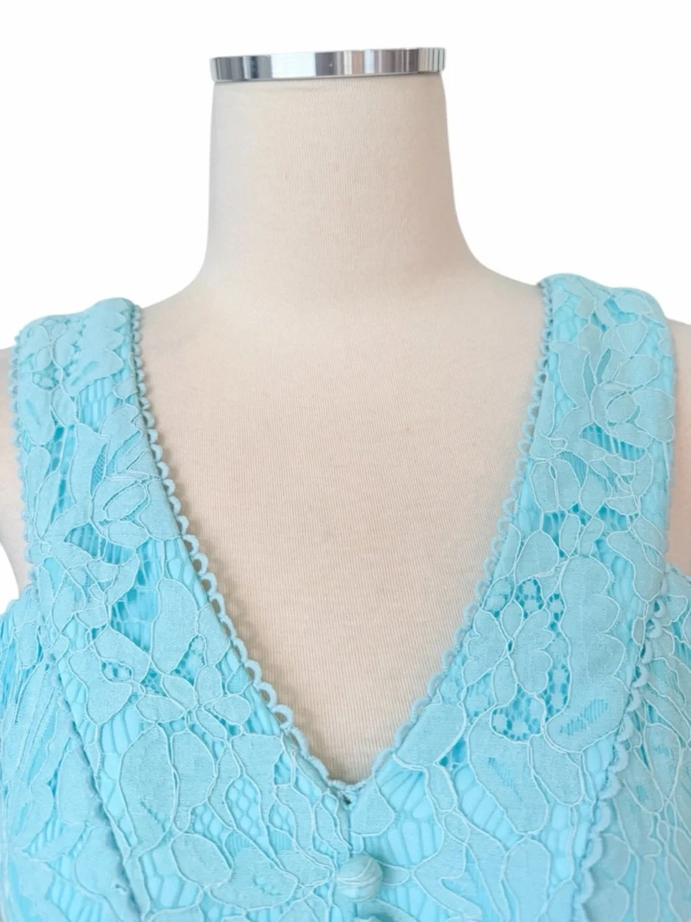 TAYLOR Sleeveless Lace High-Low Dress in Light Blue Sz 2